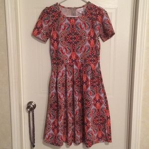 EUC LuLaRoe Amelia, Sz S
